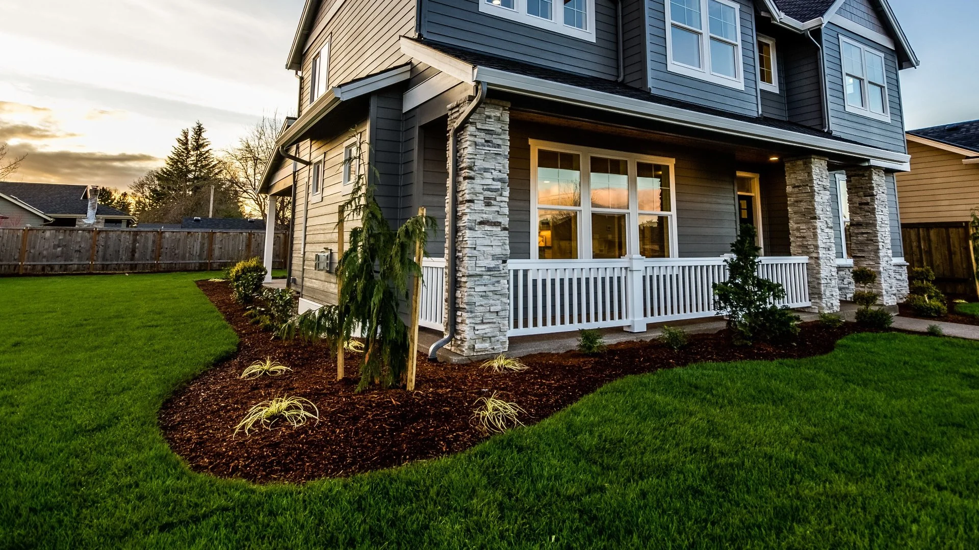 Can You Put Mulch & Rock in the Same Landscape?