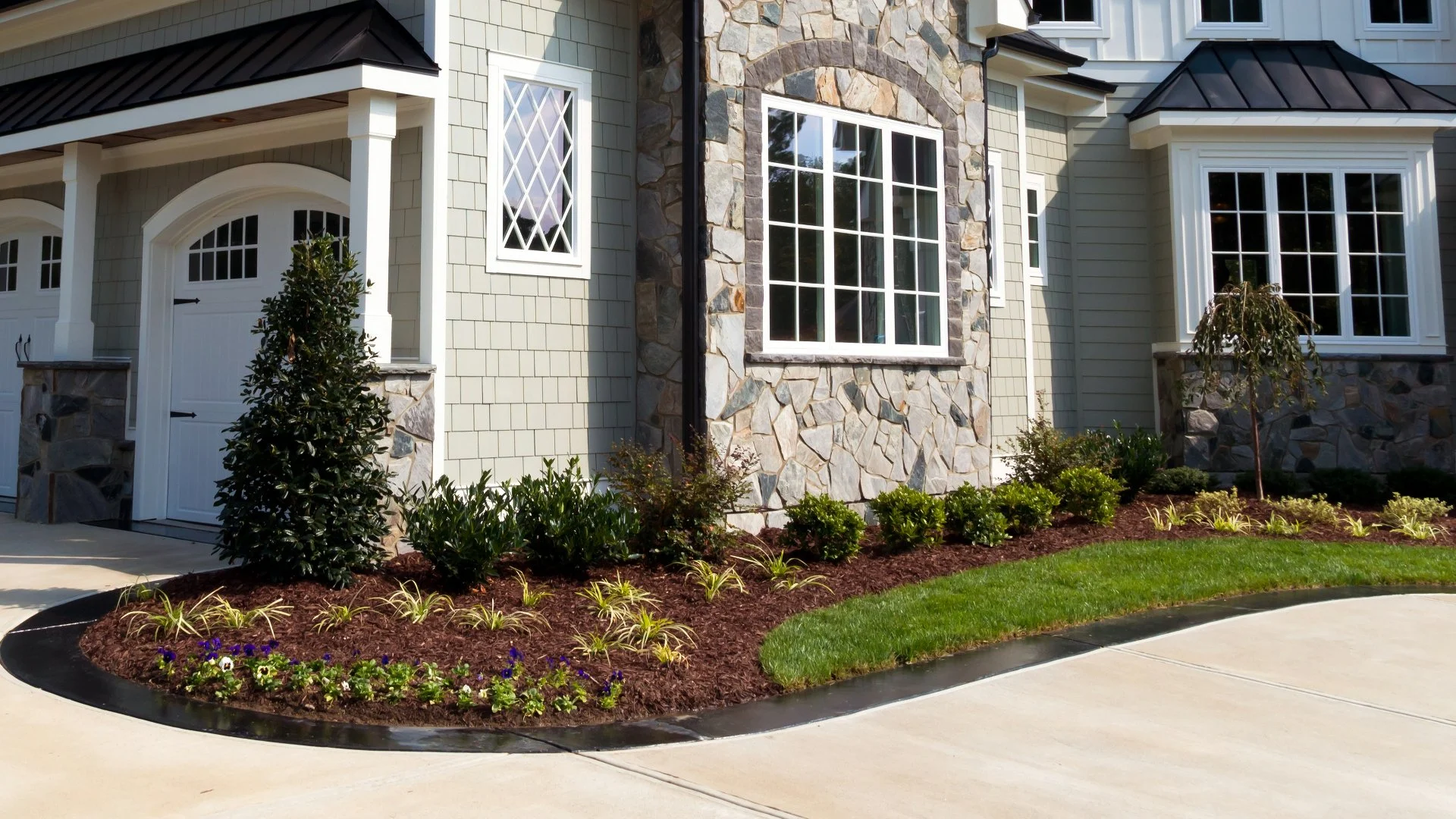 How Long Will Mulch Last in Your Landscape?