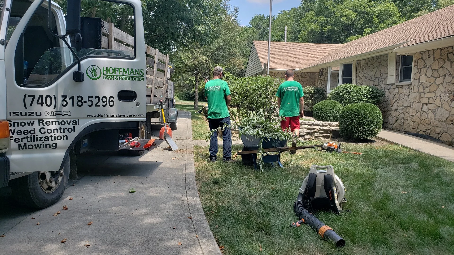 Everything You Need to Know About Fall Yard Cleanups